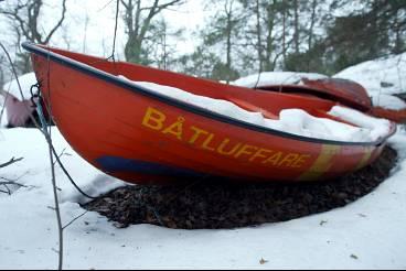 På somrarna är det populärt att köpa ett båtluffarkort och luffa runt i skärgården. På vintern får båtarna vila.