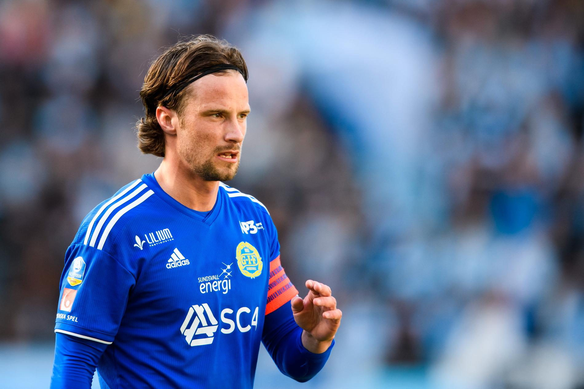 Förre Sundsvall-spelaren Linus Hallenius är klar för IFK Norrköping. 