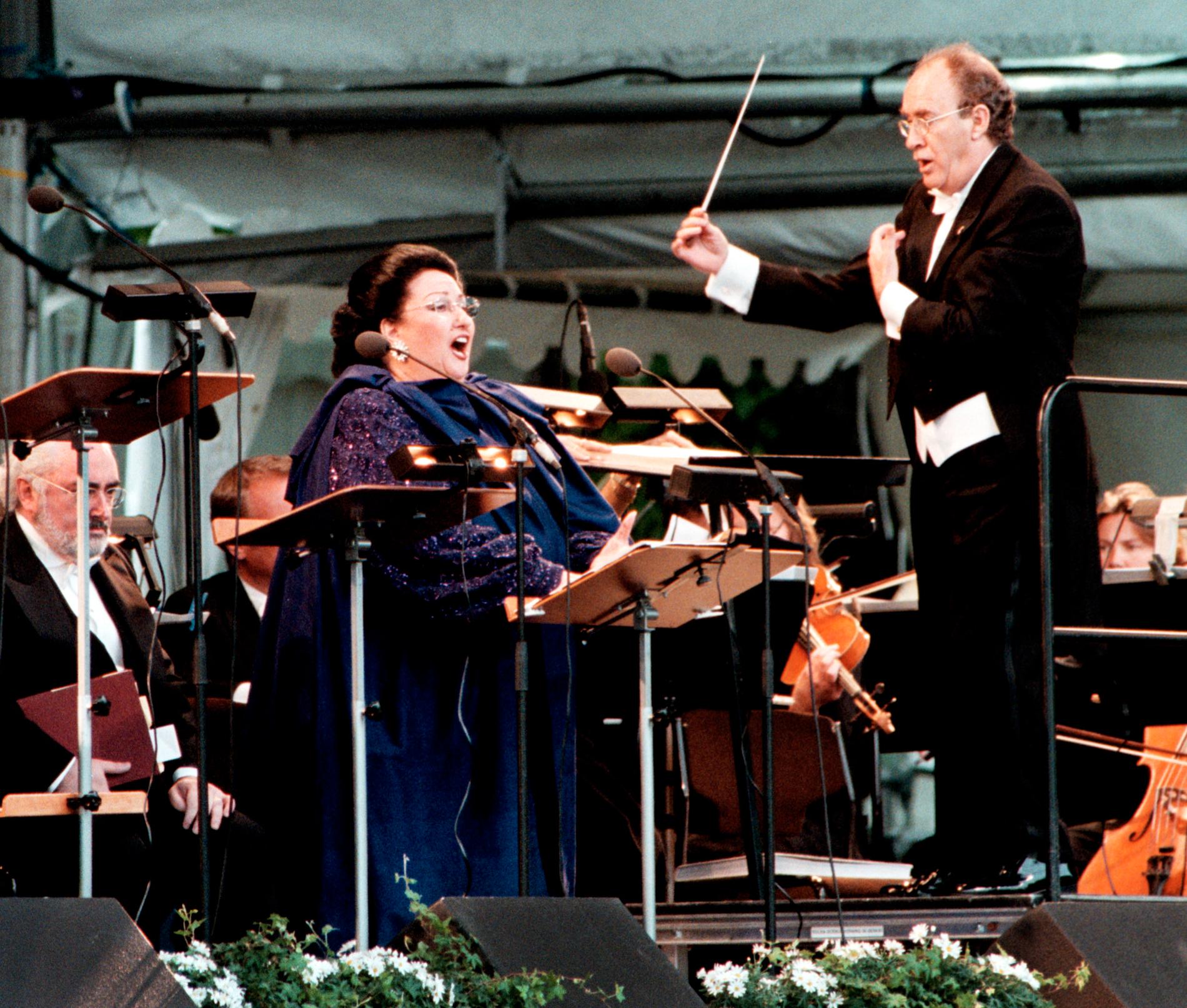 Montserrat Caballé upptr äder vid Ulriksdals slott, 13 juni 2000.