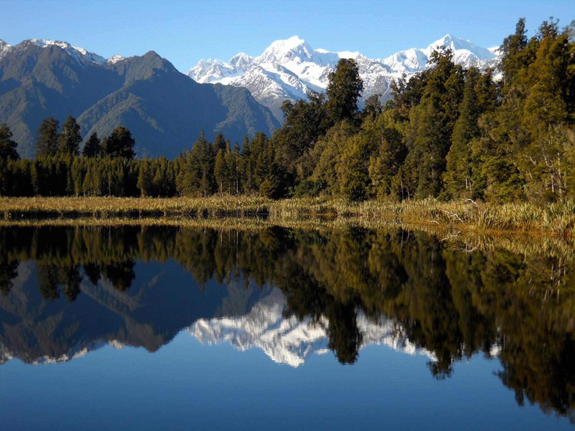 Nya Zeelands högsta berg Aoraki, eller Mount Cook som det också kallas, som är en populär turistdestination. Nu vill Nya Zeelands turistbyrå uppmärksamma att landet ofta saknas från världskartor och samtidigt locka besökare med kampanjen #getNZonthemap. Arkivbild.