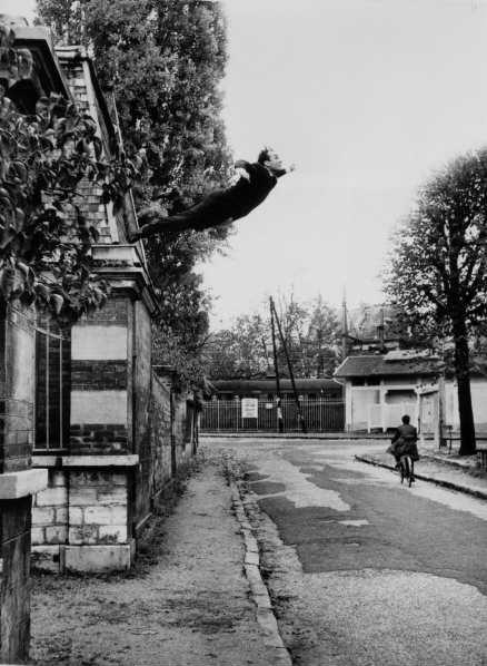 "Leap into the Void", 1960 (något beskuren).