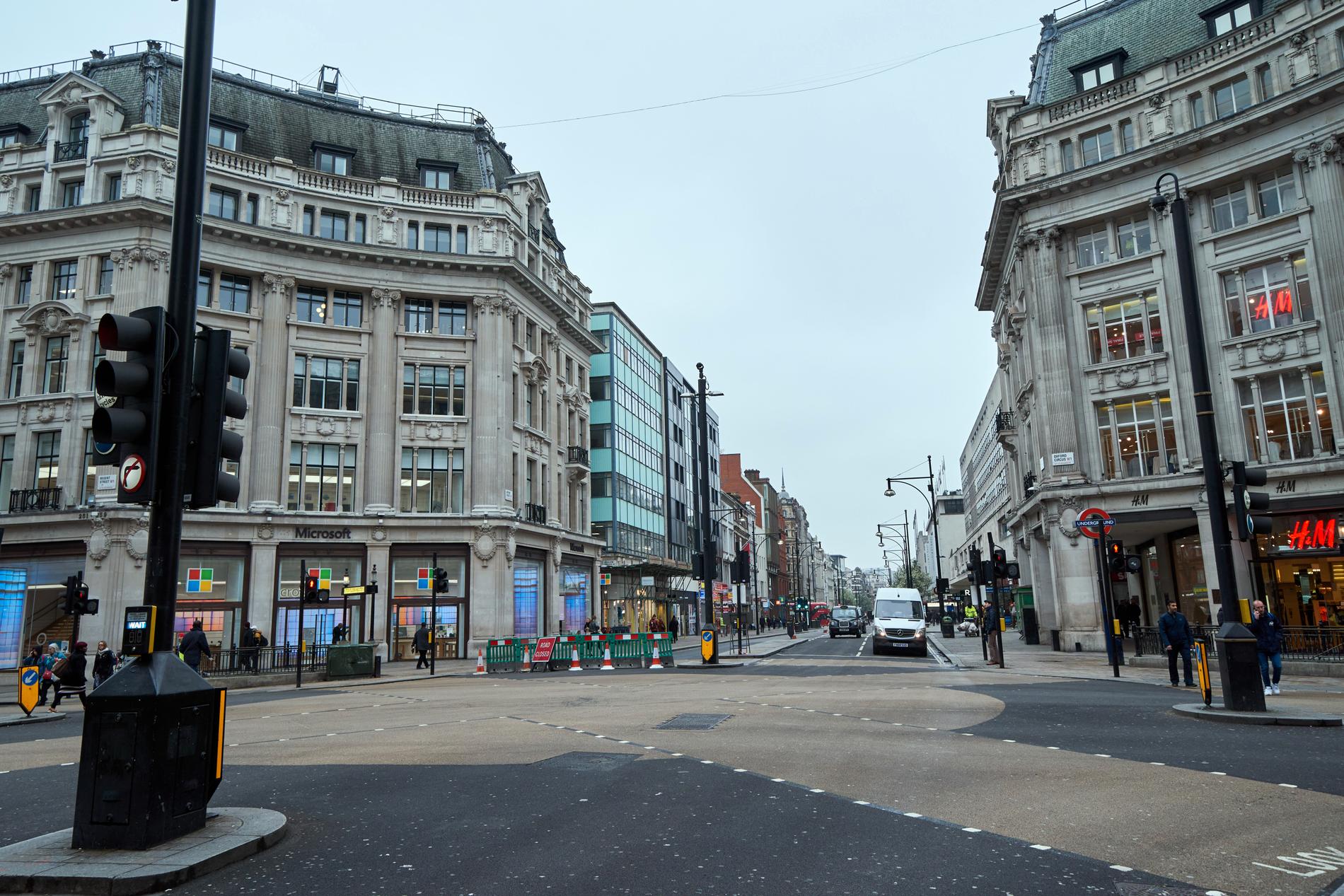 Oxford Street är i vanliga fall ett av världens mest välbesökta shoppingstråk. 