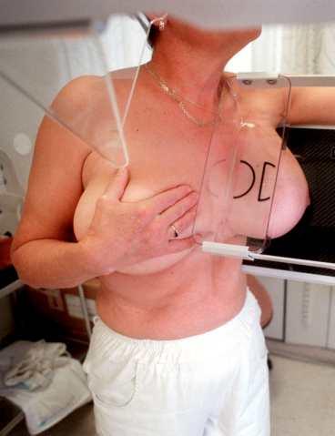 Mammografiundersökning.