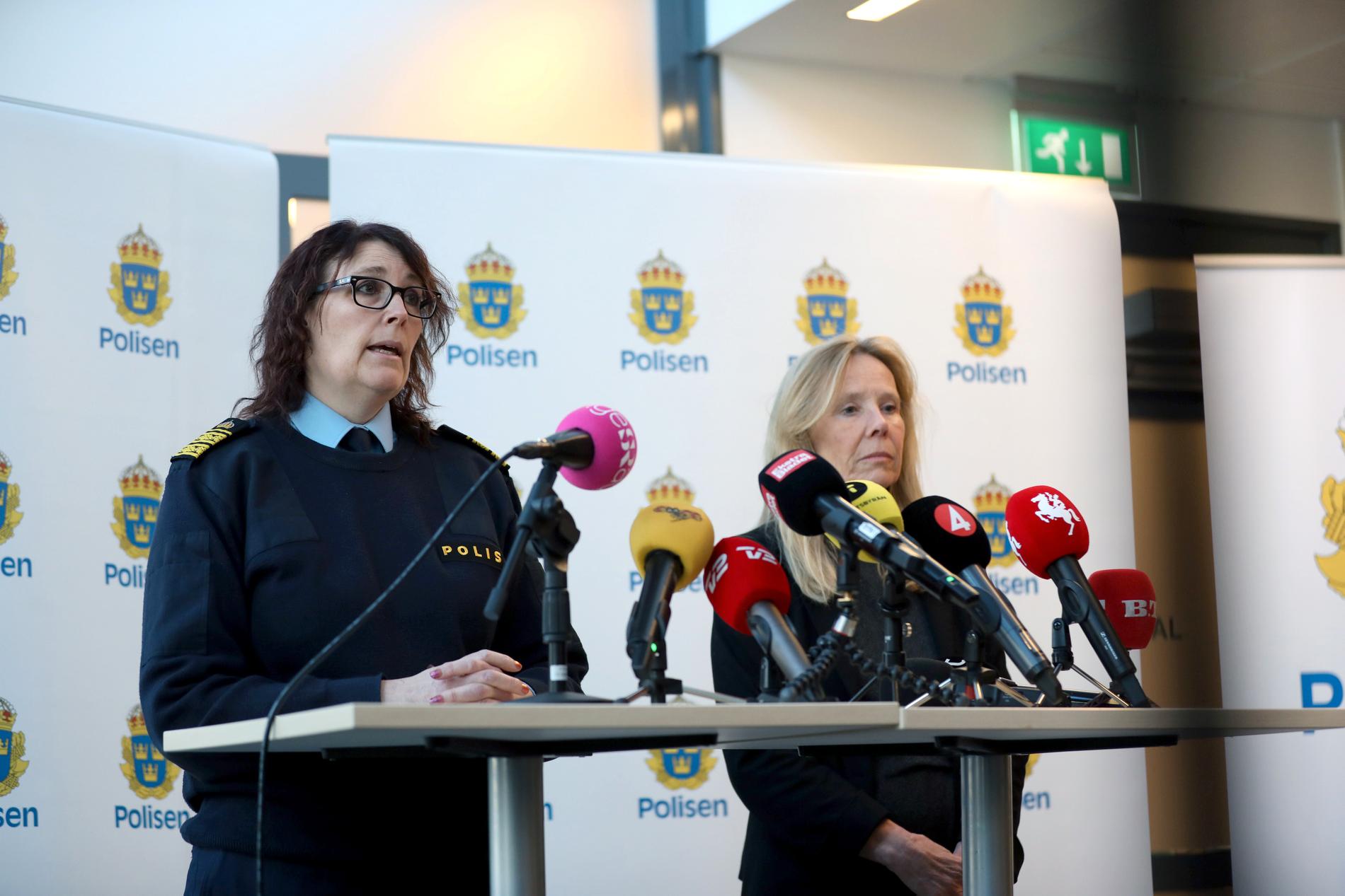 Polismästaren i Malmö Petra Stenkula och Annelie Schwartz, utbildningsdirektör, håller en pressträff dagen attacken där två kvinnor dödades på Malmö latinskola.