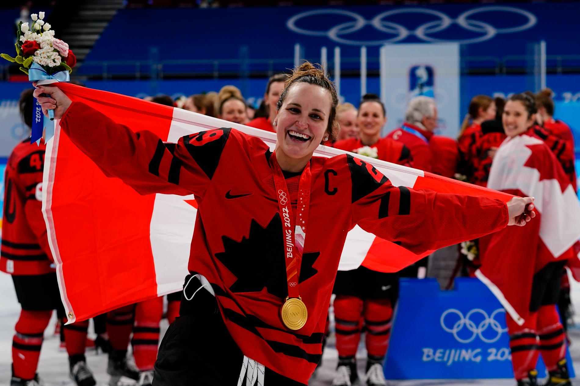 Marie-Philip Poulin var lagkapten när Kanada tog OS-guld i vintras. Arkivbild.