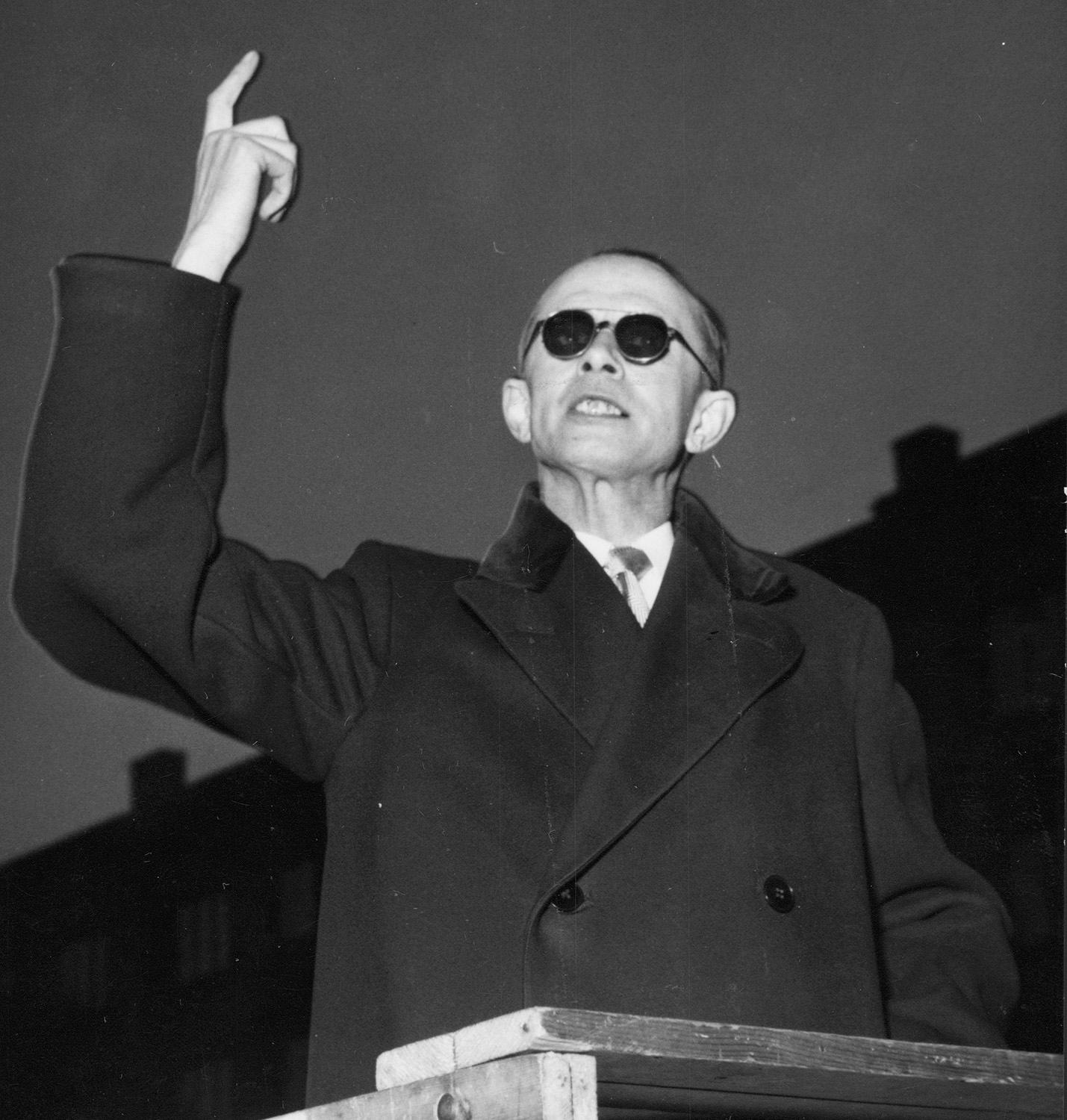 Den svenske fascisten Per Engdahl. 