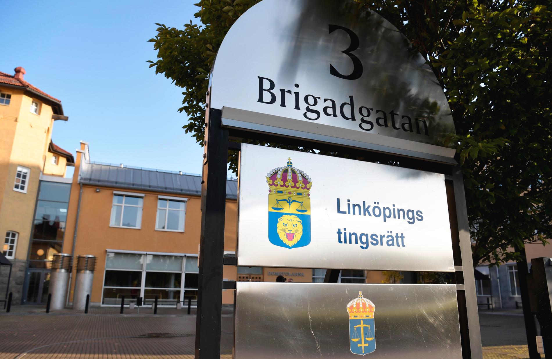 Rättegången kommer att hållas i Linköpings tingsrätt. 