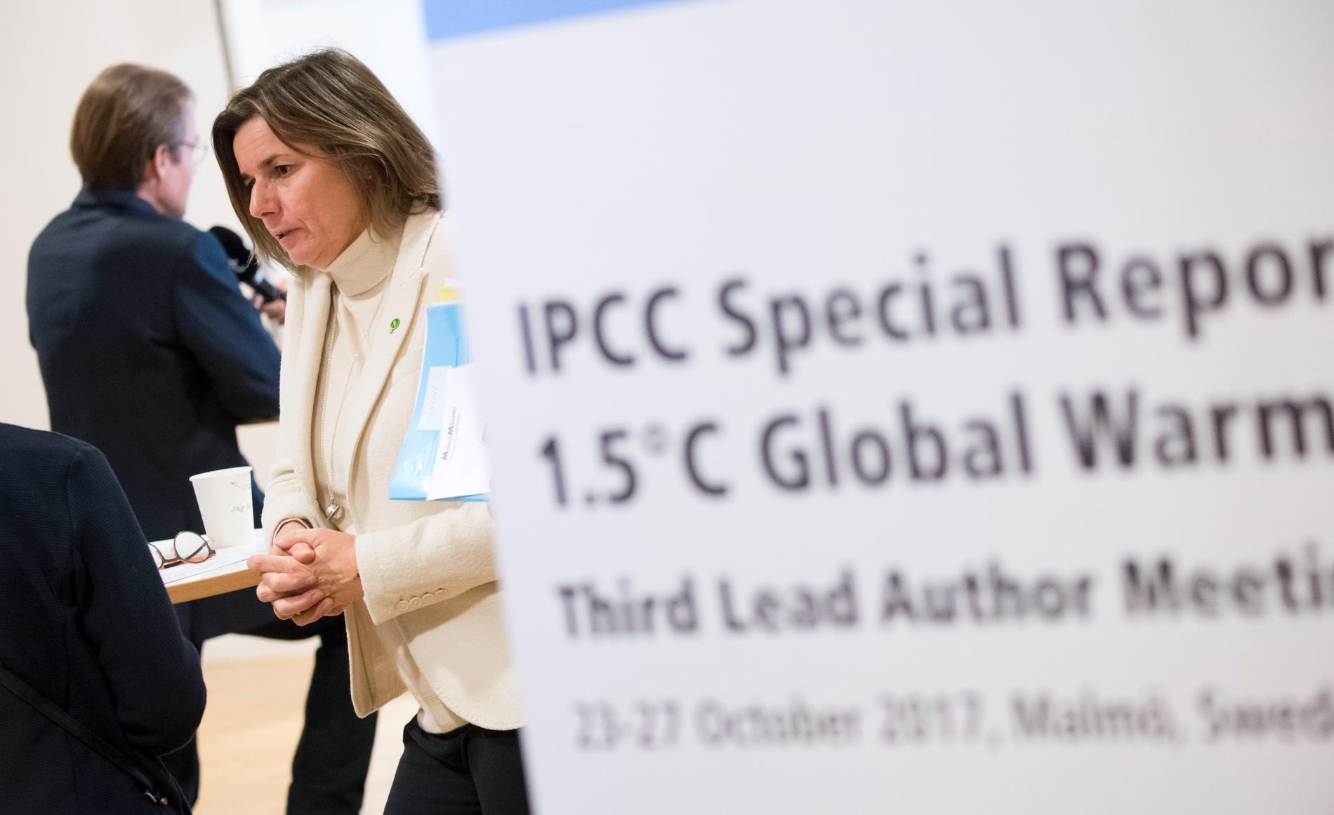 Isabella Lövin, minister för internationellt utvecklingssamarbete och klimat, på plats då IPCC:s författarmöte om 1,5 graders global uppvärmning på måndagen inleddes på Malmömässan i Hyllie. Författarmötet samlar 120 internationella klimatforskare och experter från hela världen. Arkivbild.