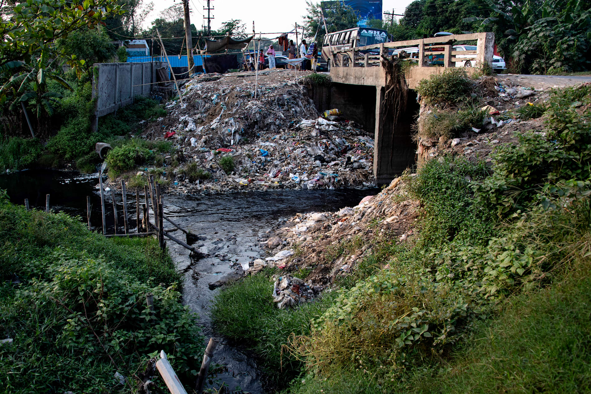 Utlopp från textilfabrik i Savar i Dhaka.