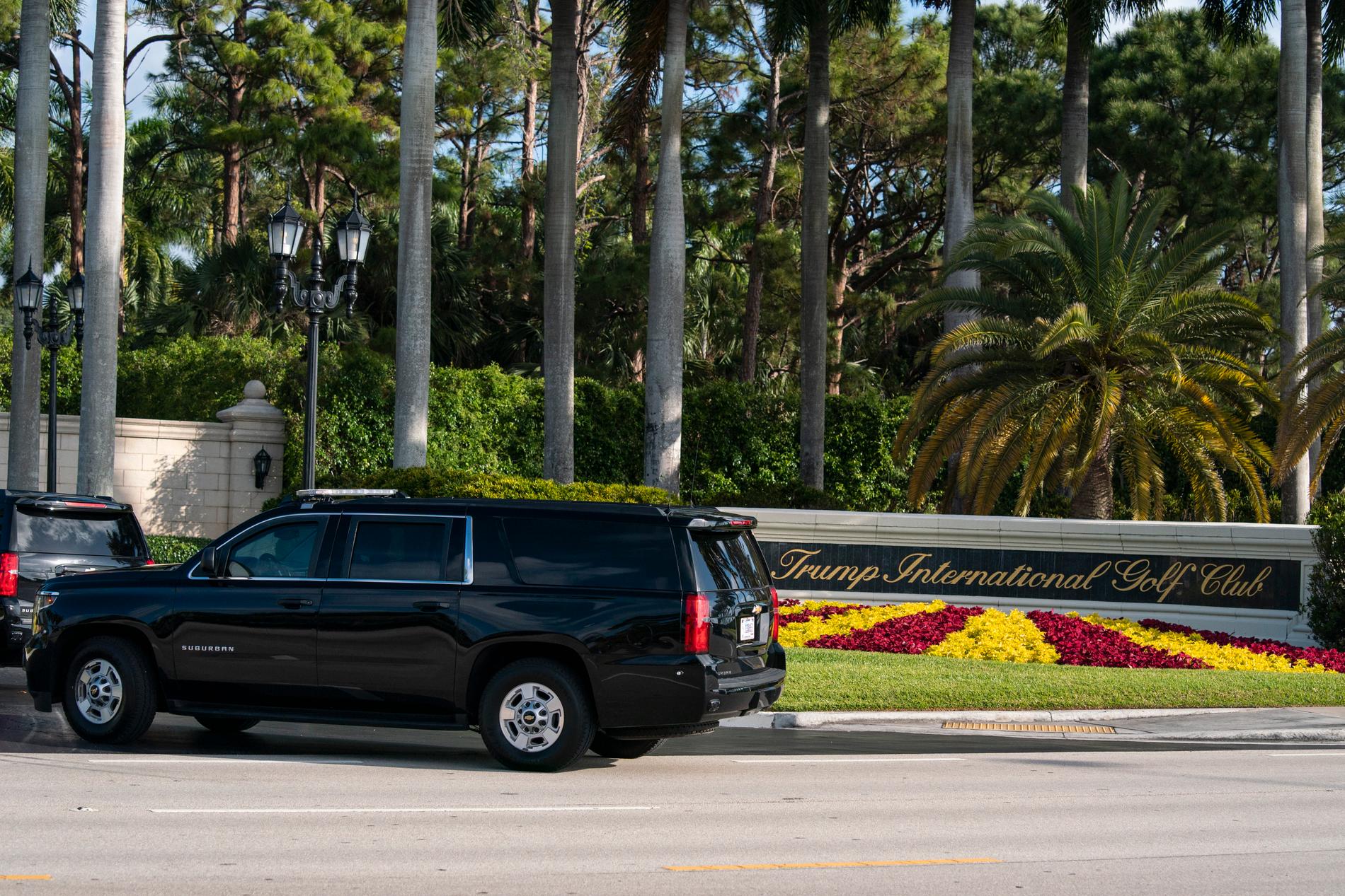Trumps bil på golfklubben i Florida. 