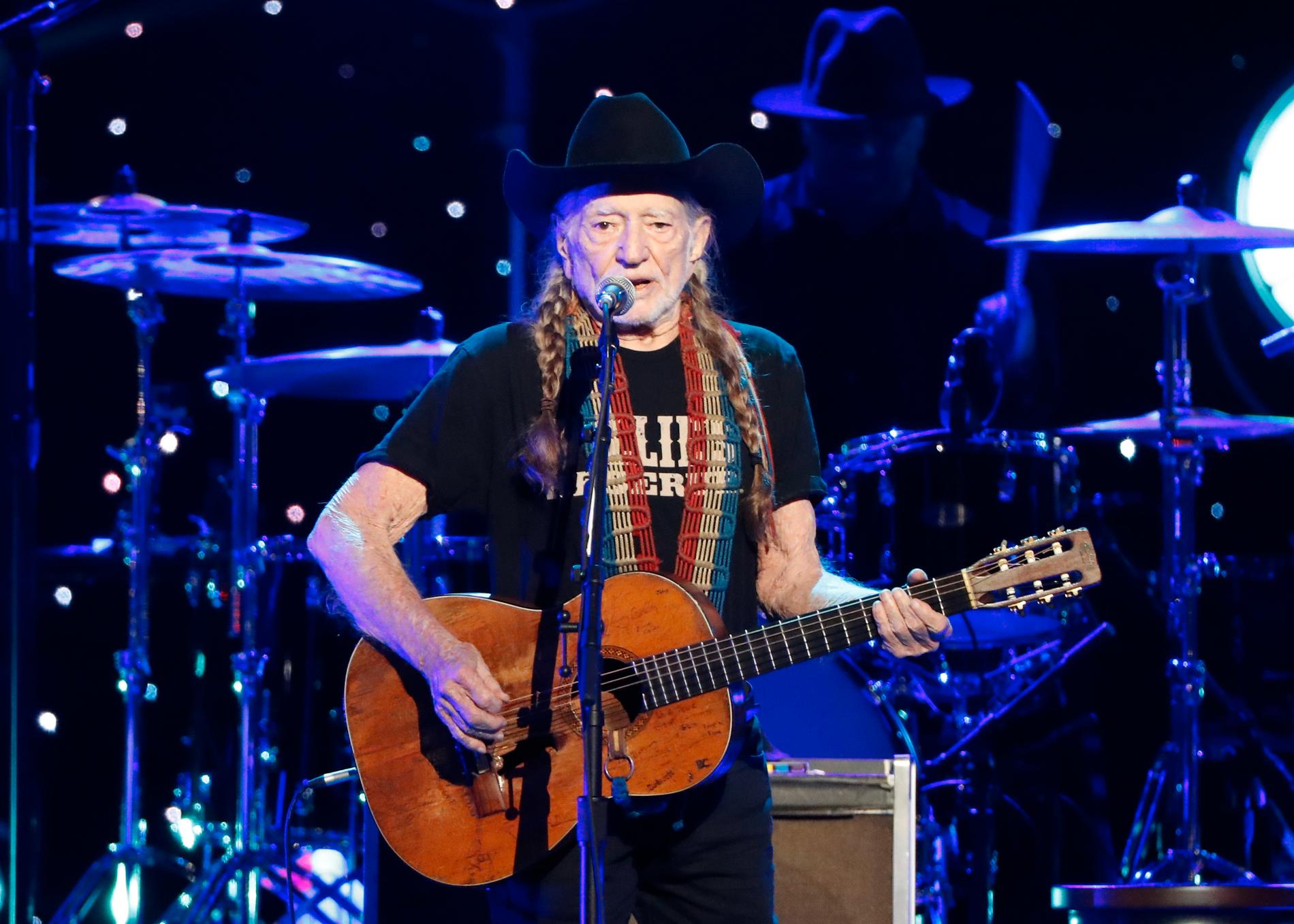 Willie Nelson under en konsert i Nashville 2019. Arkivbild.