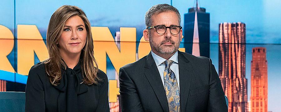 Jennifer Aniston och Steve Carrell i ”The morning show” på Apple tv.