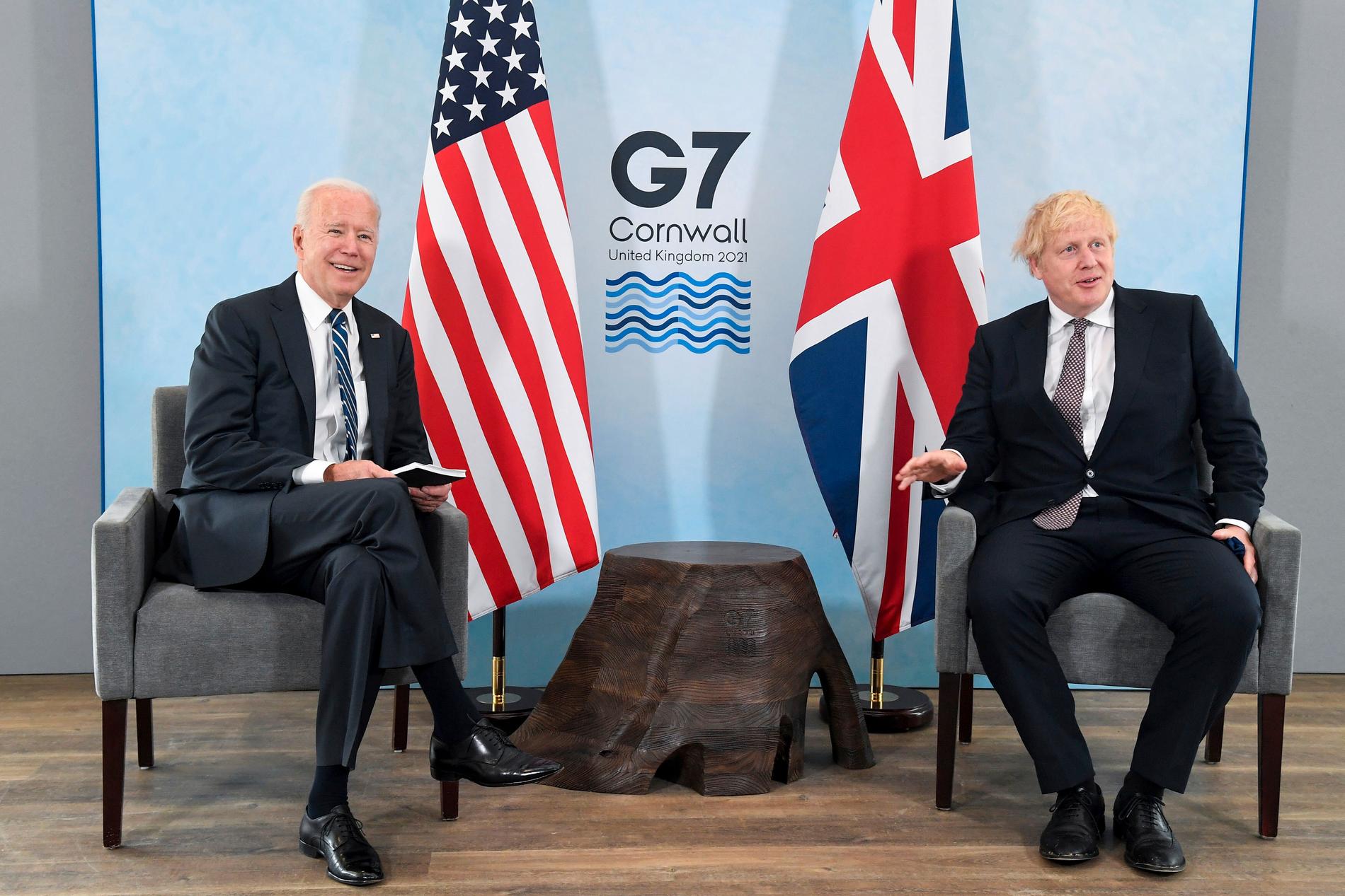 Joe Biden och Boris Johnson under G-7-mötet.