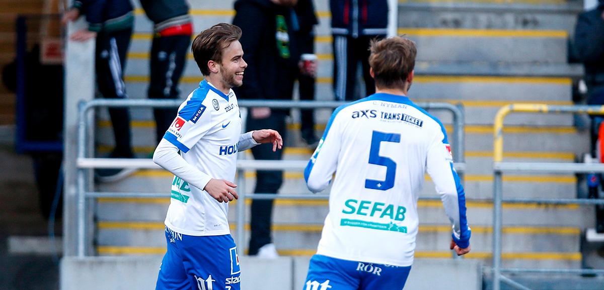 Blomqvist jublar efter sitt 2-1-mål mot Hammarby