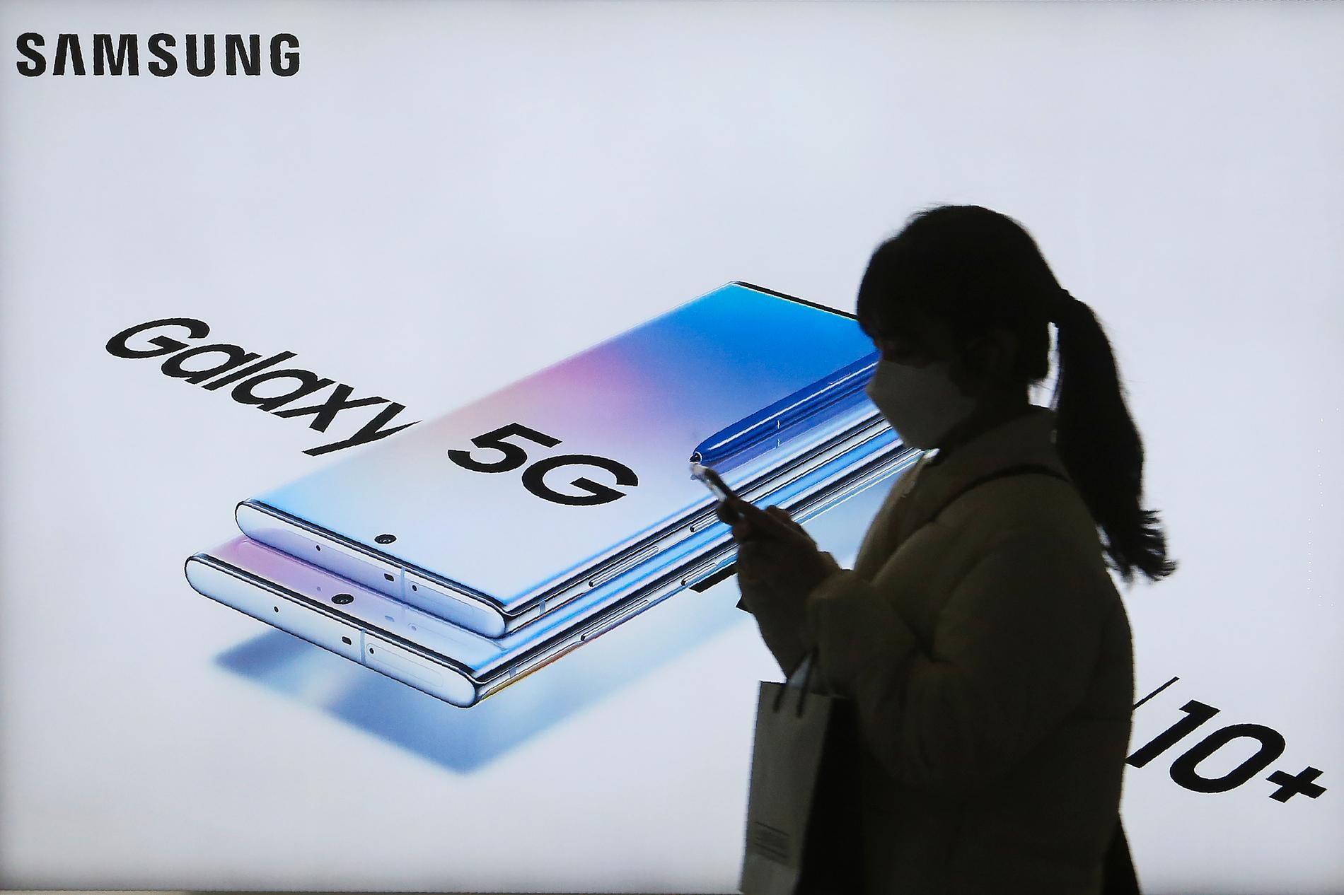 Koreanska Samsung är en av många mobiltelefontillverkare som börjat sälja 5G-telefoner. Arkivbild.