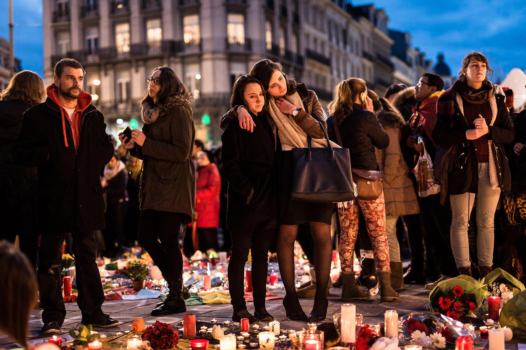 Sorg i Bryssel dagen efter attentaten.