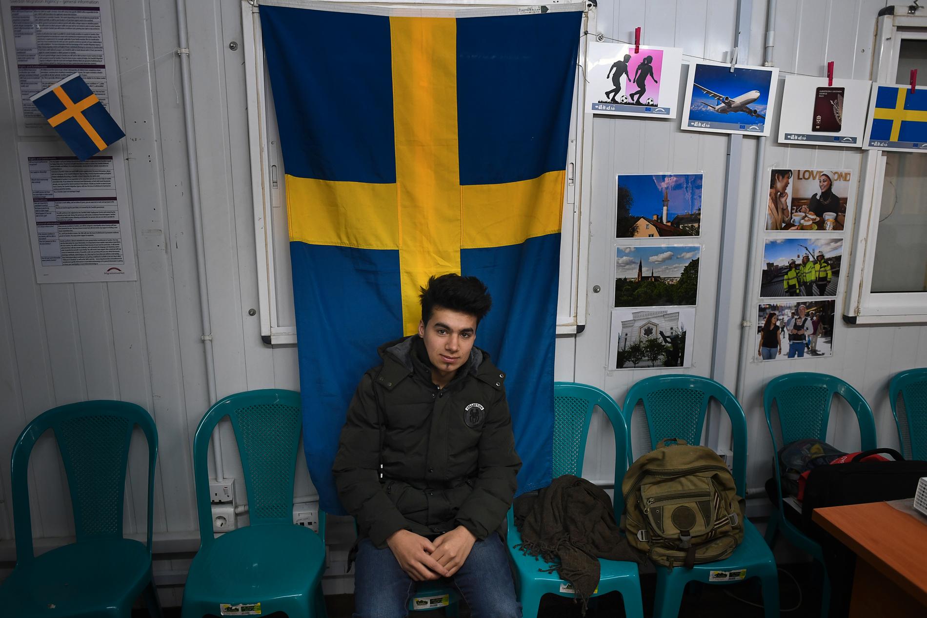 Fedaa Edris hoppas komma till Sverige. Hans bröder som finns i Libanon ska också flytta hit.