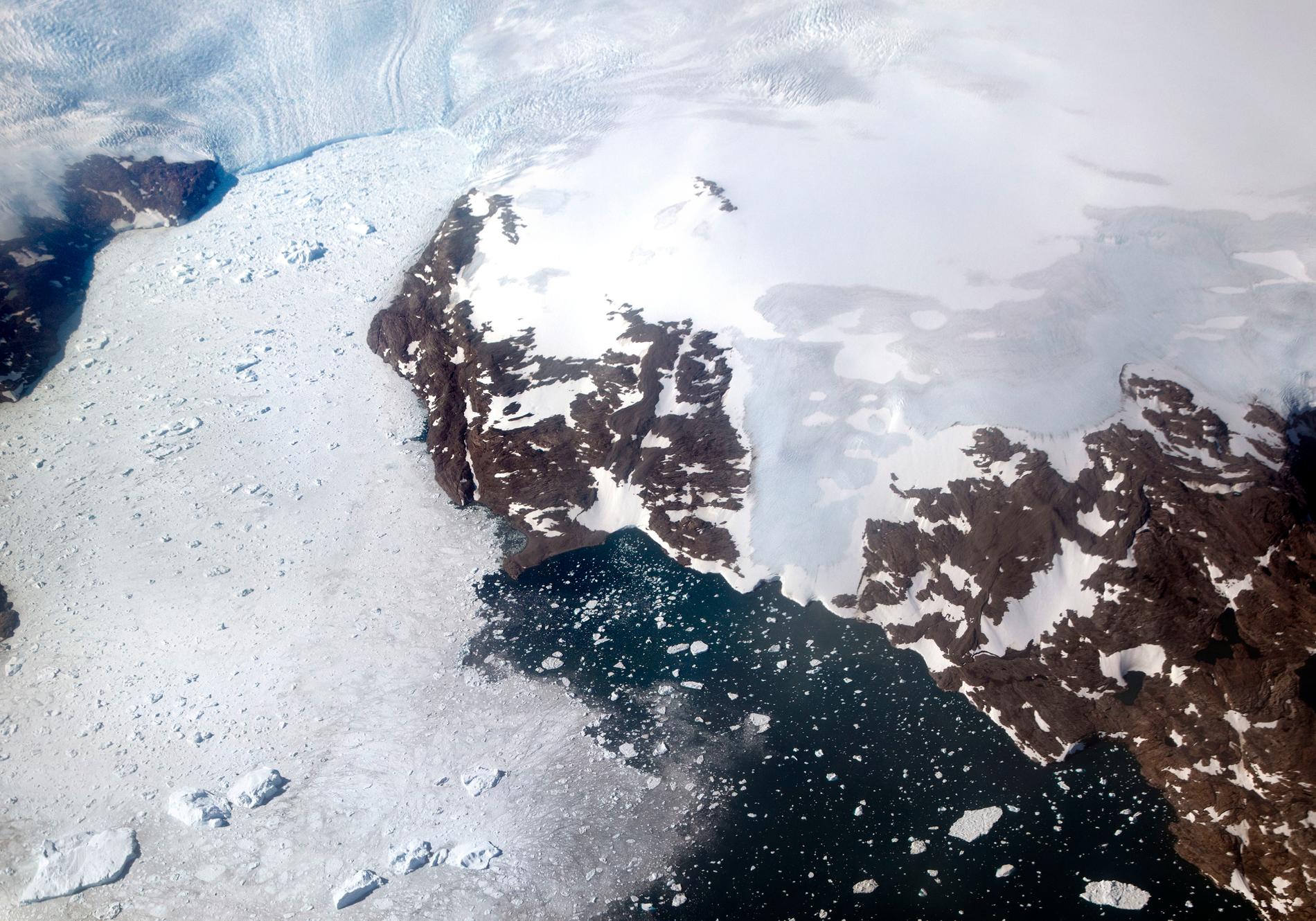 Glaciärerna på Grönland kan komma att smälta ännu snabbare än befarat. Forskare varnar för stigande havsnivåer och översvämmande världsstäder.