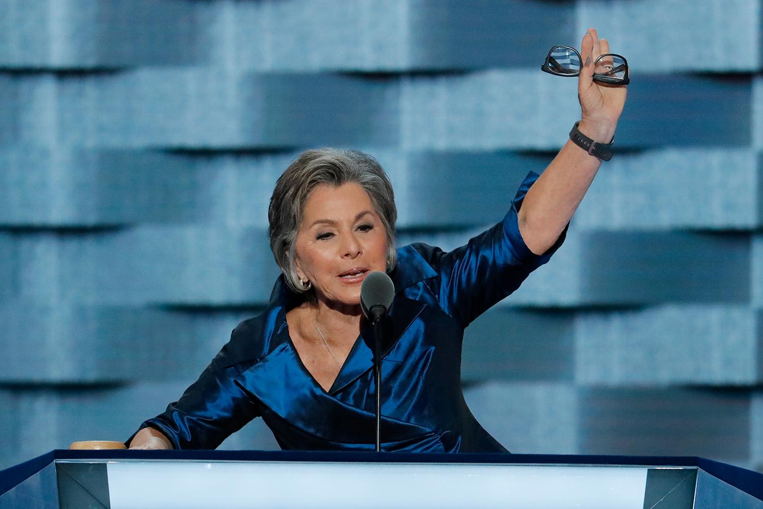 Barbara Boxer talar på demokraternas konvent i somras. Foto: AP Photo/J. Scott Applewhite