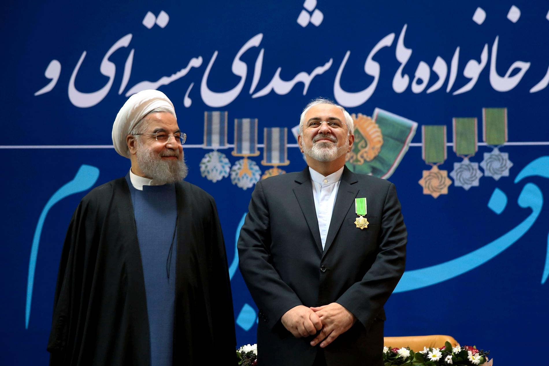 Irans president Hassan Rohani tillsammans med landets utrikesminister Javad Zarif. Arkivbild.