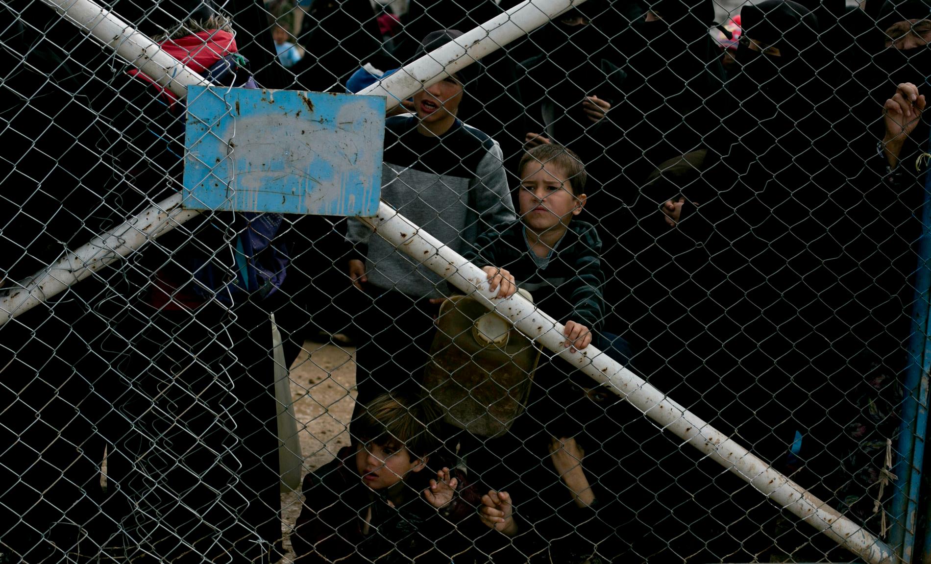 Barn i lägret al-Hol i Syrien. Arkivbild från mars.