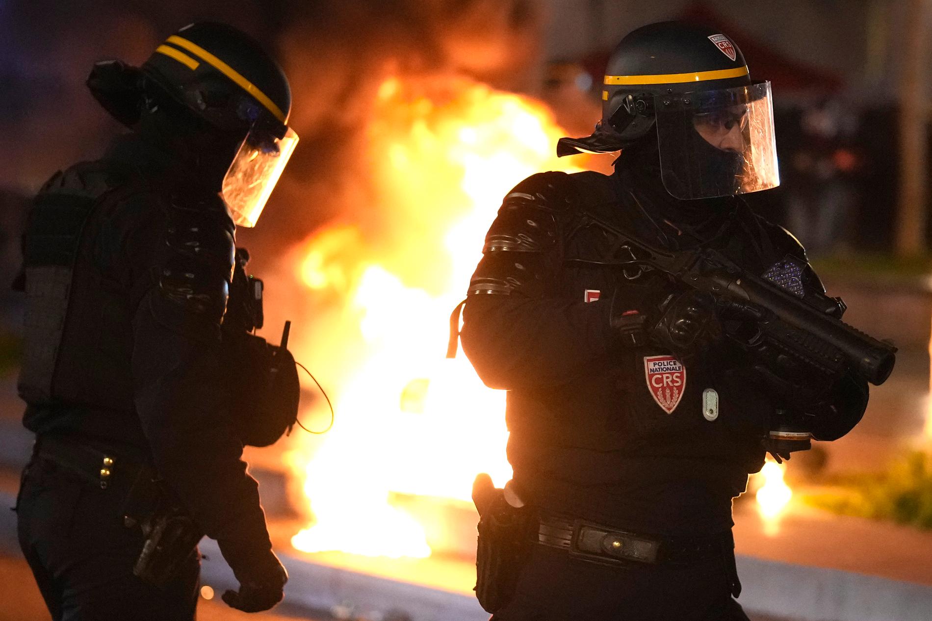 De senaste veckorna har paris skakats av protester. 