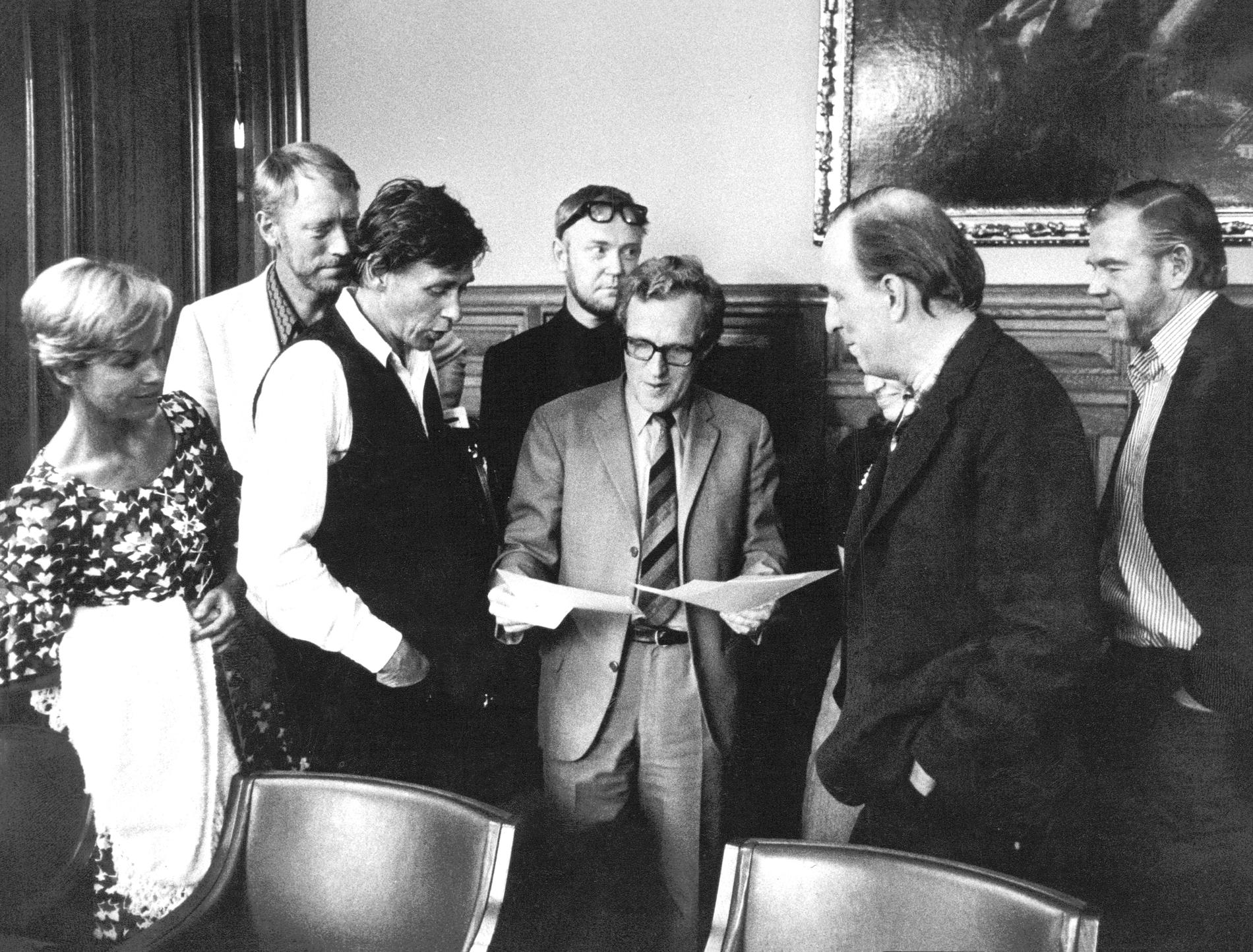 Kjell Grede tillsammans med Bibi Andersson, Max von Sydow och Ingmar Bergman.