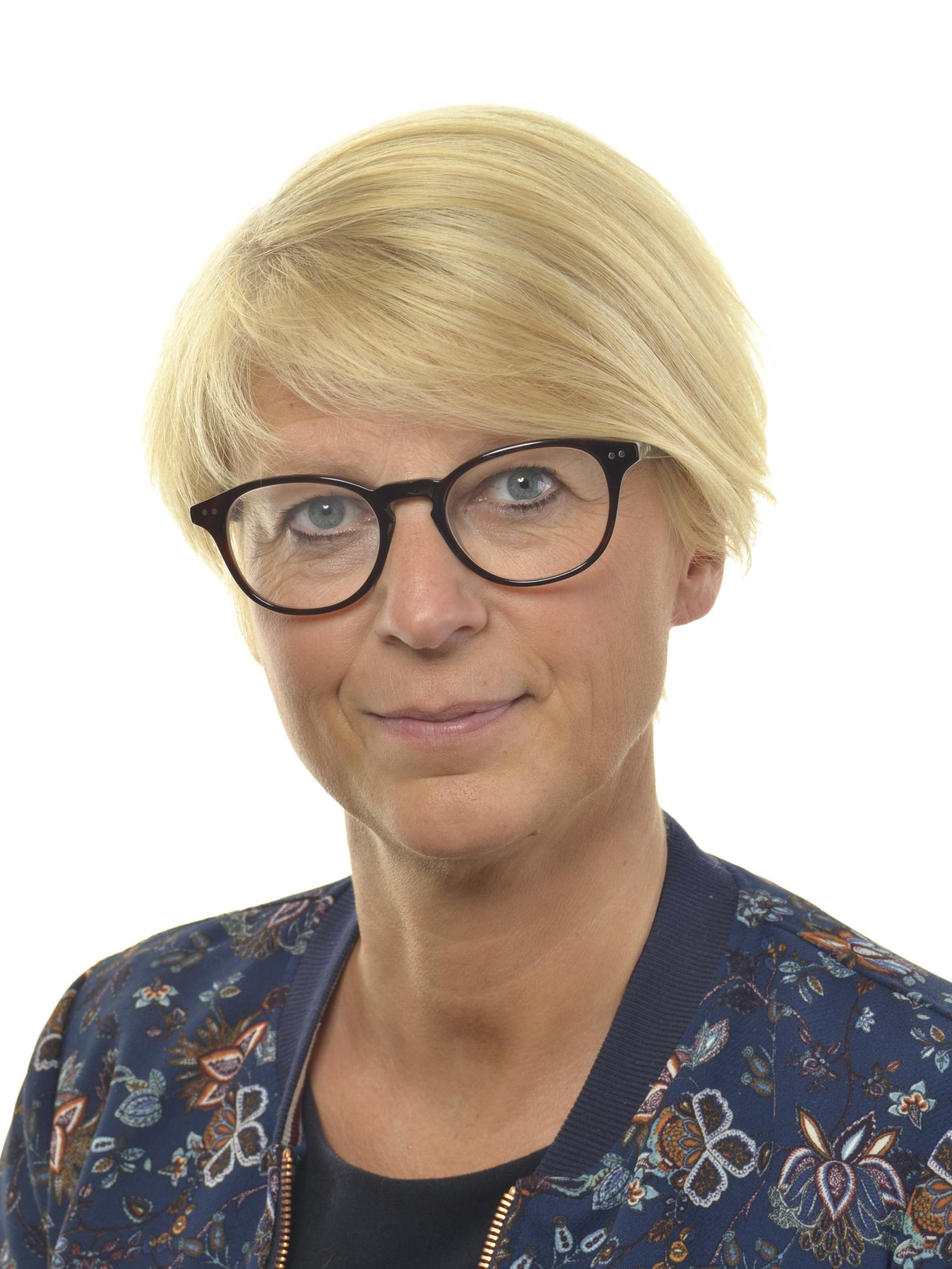 Elisabeth Svantesson (M).