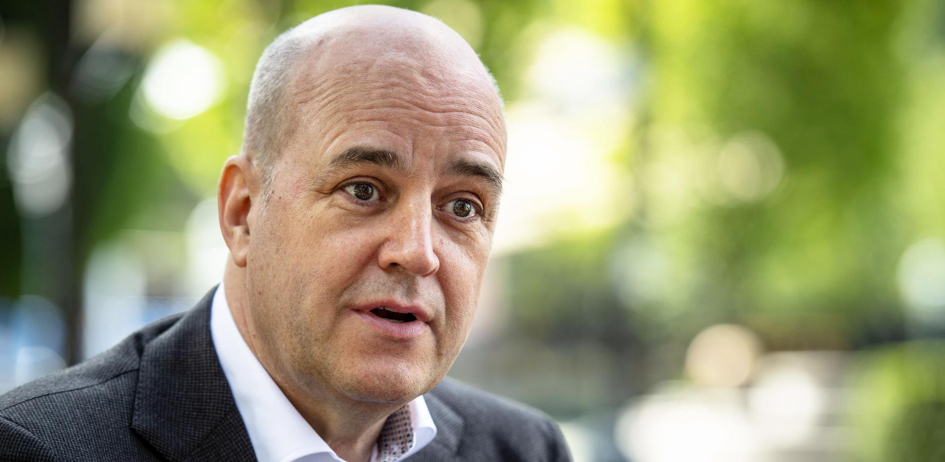 Fredrik Reinfeldt är nominerad till jobbet som ny ordförande i Svenska fotbollförbundet, enligt Expressen.