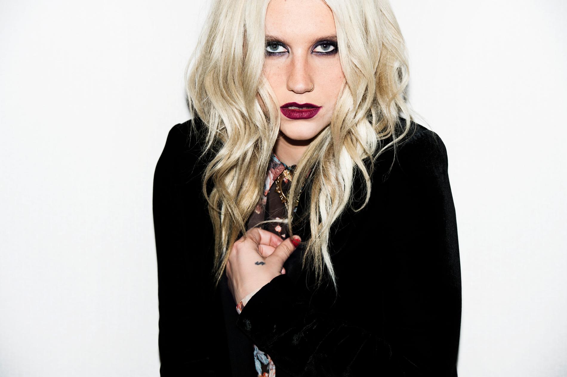 Kesha 2012.