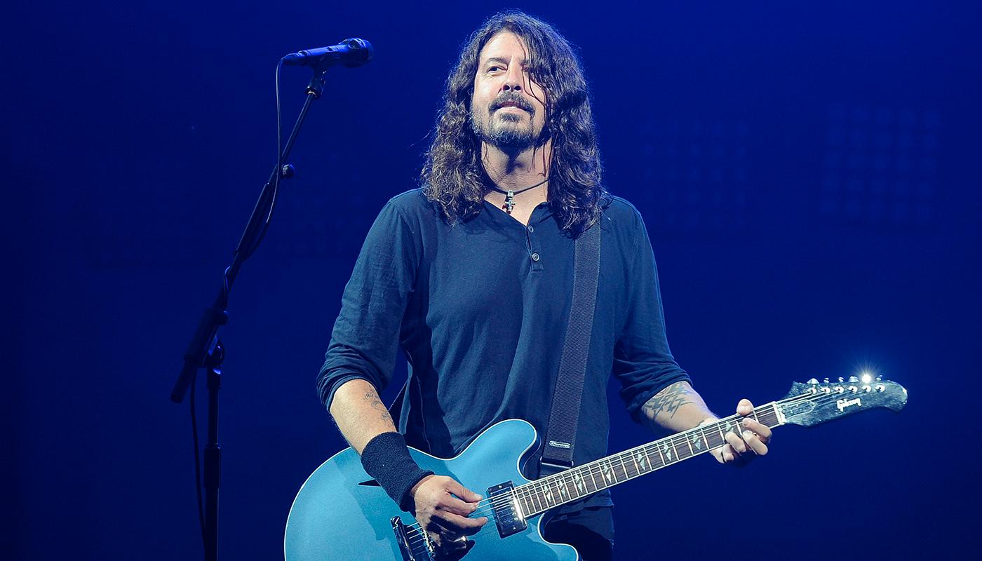Foo Fighters sångare, Dave Grohl, hängs ut som ”mobbare”.