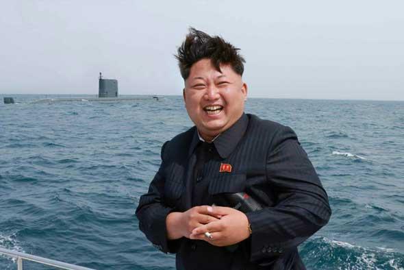 Kim Jong-un, till synes på gott humör.