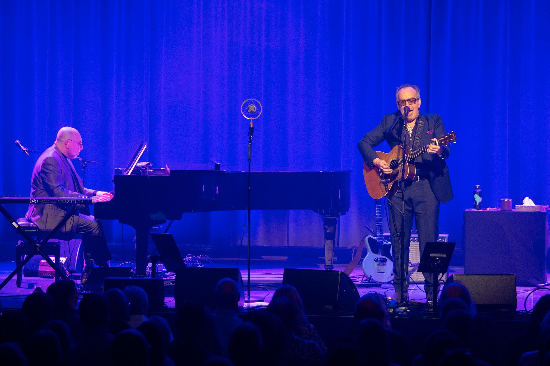Elvis Costello och pianisten Steve Nieve har spelat tillsammans i över 45 år, både med banden The Attractions och The Imposters och som duo.