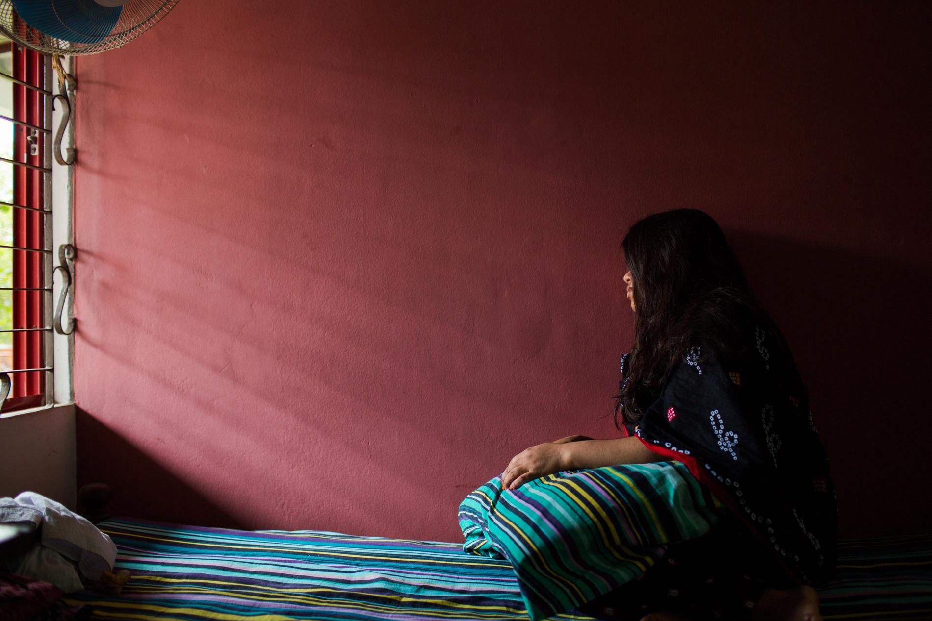 18-åriga Hena från Bangladesh blev lurad in i sexhandeln med löfte om att få jobb som hushållerska.