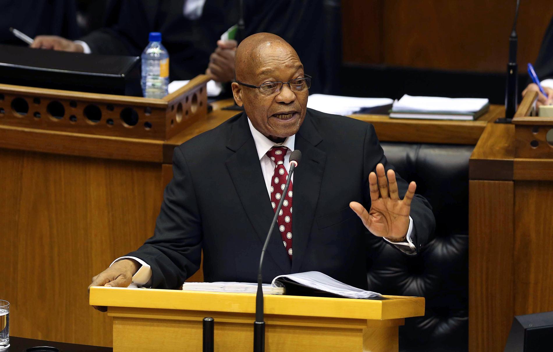Sydafrikas president Jacob Zuma under ett framträdande inför landets parlament i fjol.