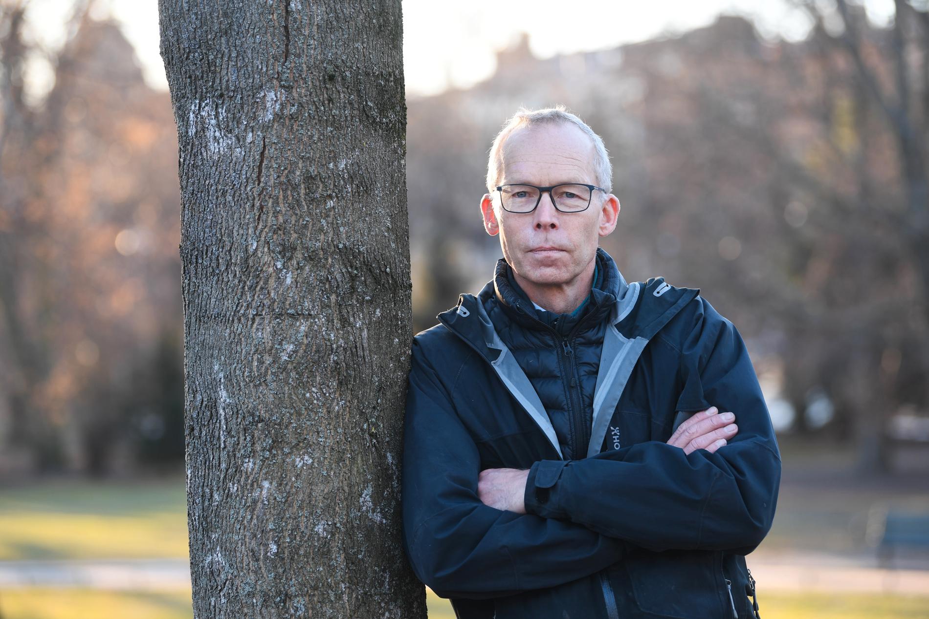 Johan Rockström, professor inom klimatvetenskap är förvånad över det politiska motståndet mot prishöjningen.