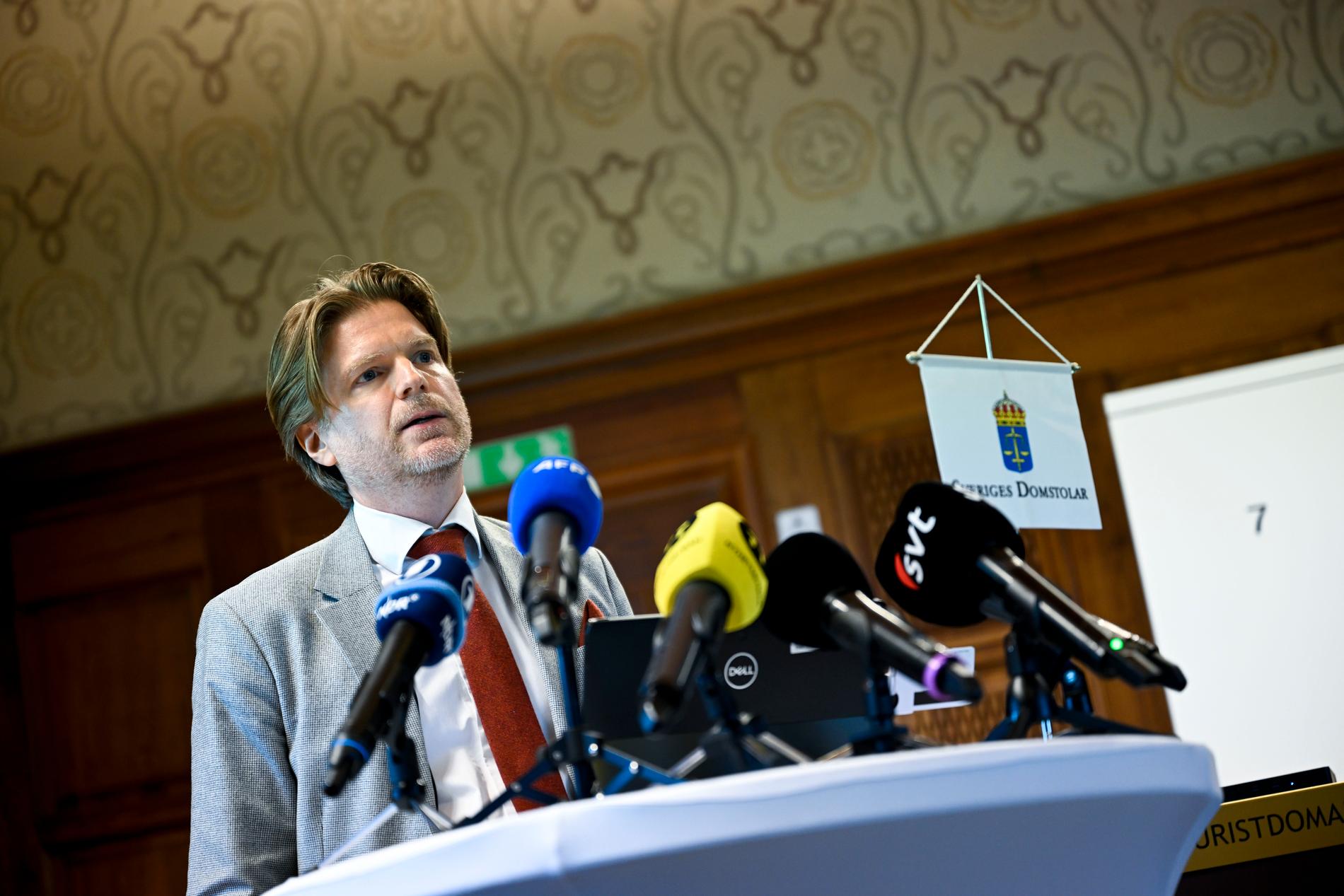 Rättens ordförande, chefsrådmannen Måns Wigén meddelade på torsdagen dom i Stockholms tingsrätt i det mål där två bröder, Peyman och Payam Kia, åtalades för grovt spioneri mot Sverige.