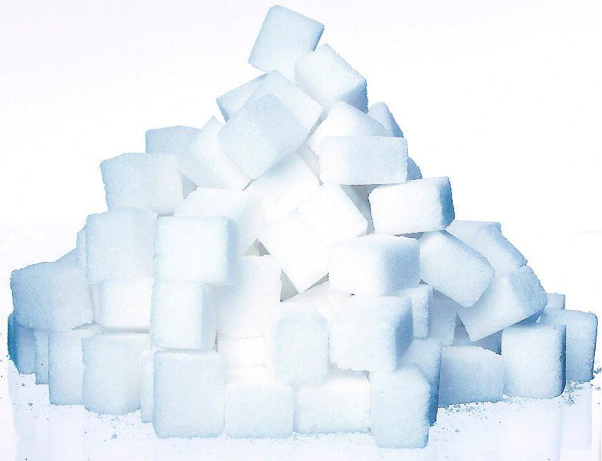 Farlig sockertopp För mycket socker kan orsaka övervikt och rynkor.