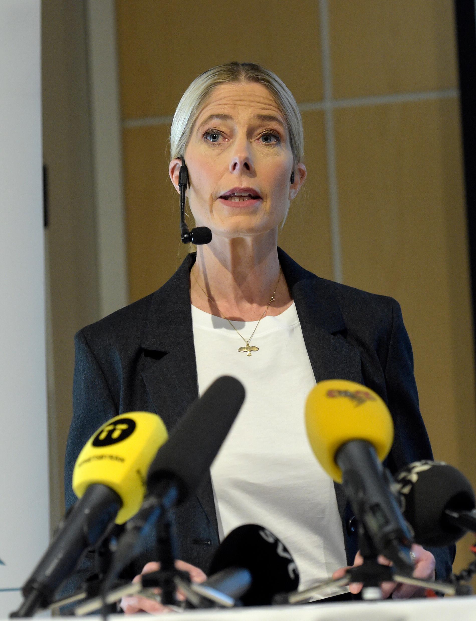 Maria Croon, vd Svensk Travsport vid dagens presskonferens.