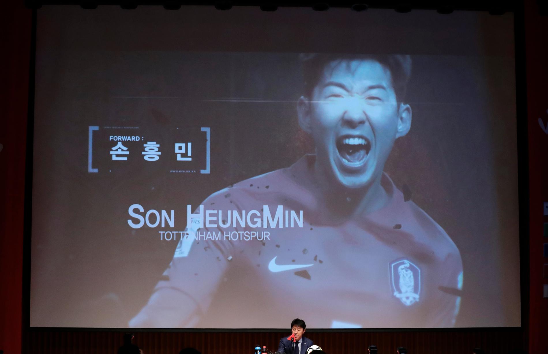 Sydkoreas förbundskapten Shin Tae-Yong tog på måndagen ut sin preliminära trupp till fotbolls-VM i Ryssland. En av lagets nyckelspelare blir Tottenhamstjärnan Son Heung-Min.