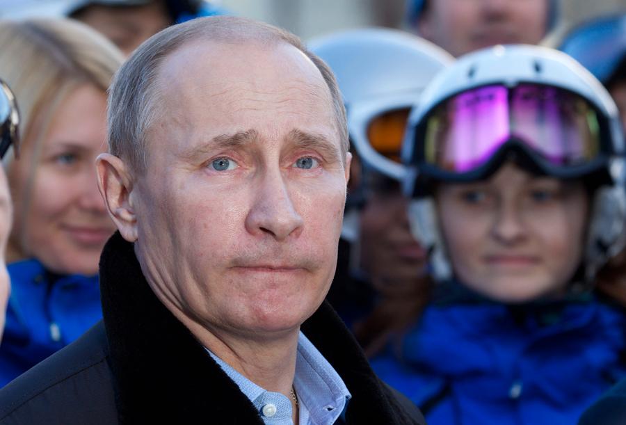 Vladimir Putin, Rysslands president, vägrar kommentera uppgifter om att knarkkungen ska ha ”hjälpt” Ryssland fixa OS.