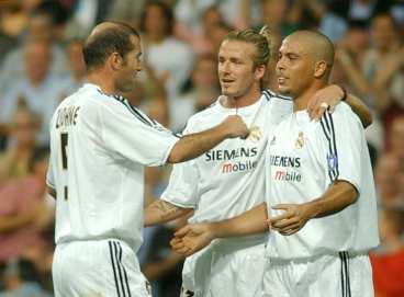 FÅR SVENSK TRÄNARE? David Beckham, Ronaldo, Zidane och de andra stjärnorna i Real Madrid kan få en svensk tränare. Sedan Vanderlei Luxemburgo fått sparken är Sven-Göran Eriksson hetaste namnet att ta över laget.