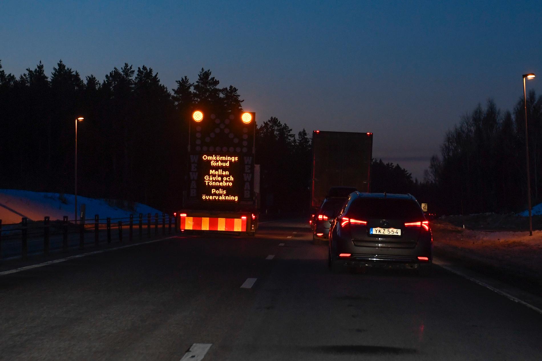 Omkörningsförbudet norr om Gävle har varit en tradition i påsktrafiken de senaste åren.