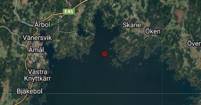 Pricken visar var skalvet inträffade, enligt Svenska nationella seismiska nätet.