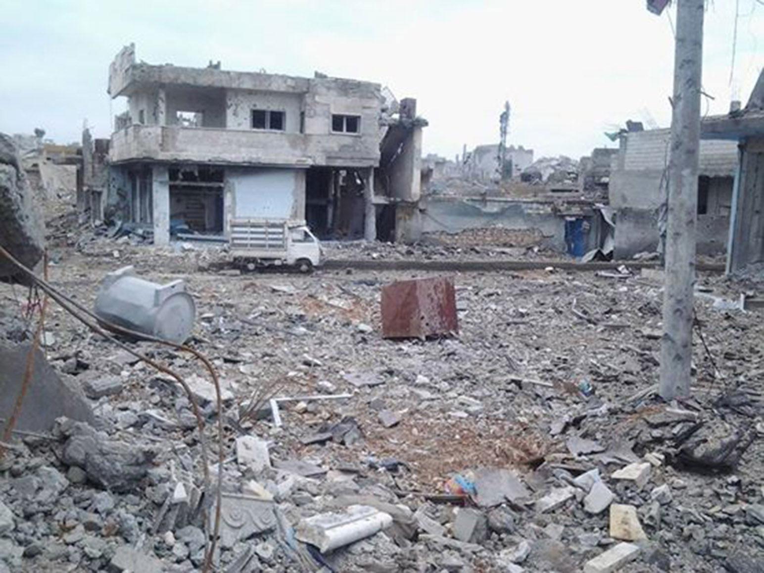 Kobane blev första anhalt för Rafael Kardari. Kobane har skakats svårt av strider. Det mesta ligger i ruiner, och de flesta civila har dödats eller flytt.