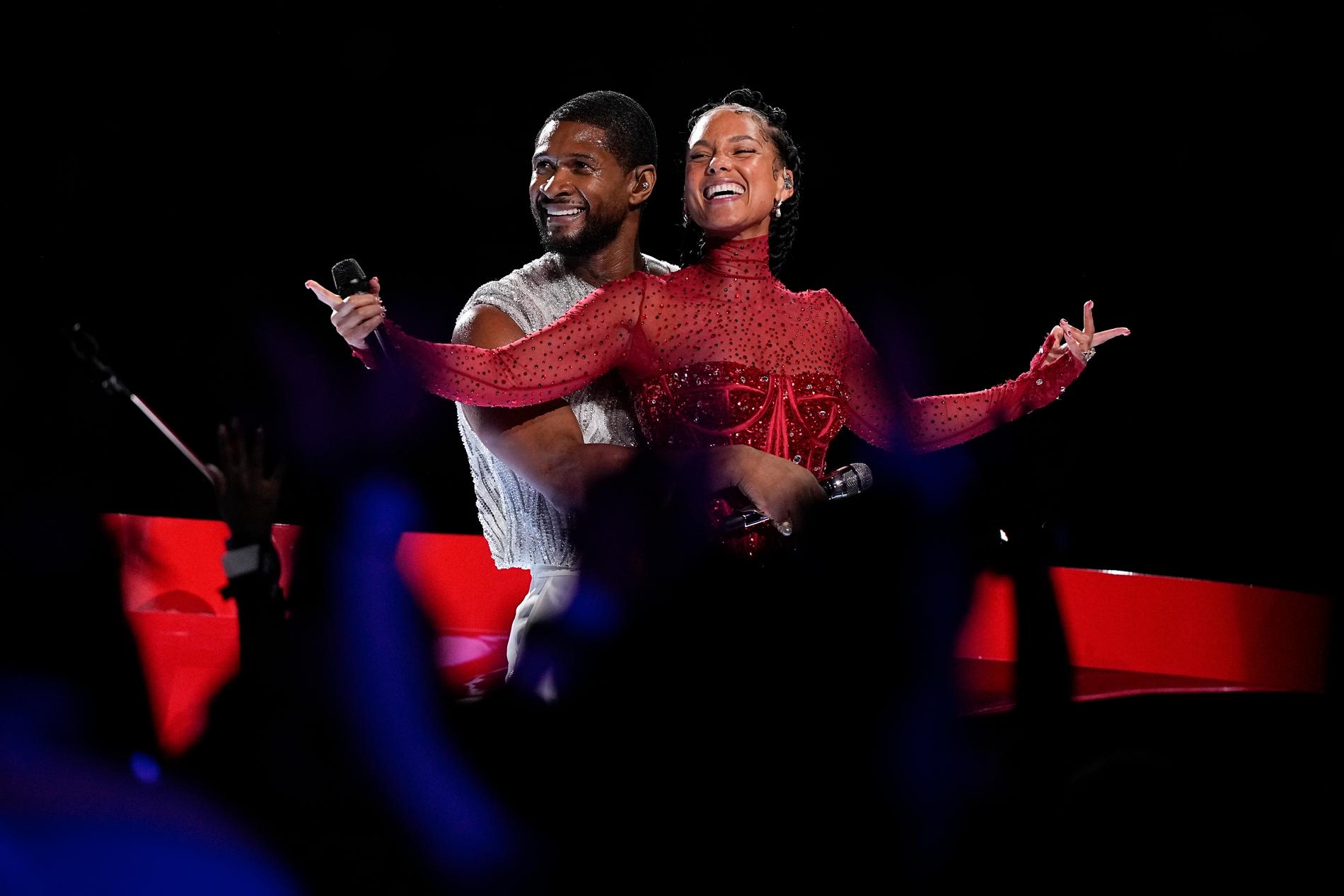 Usher och Alicia Keys.