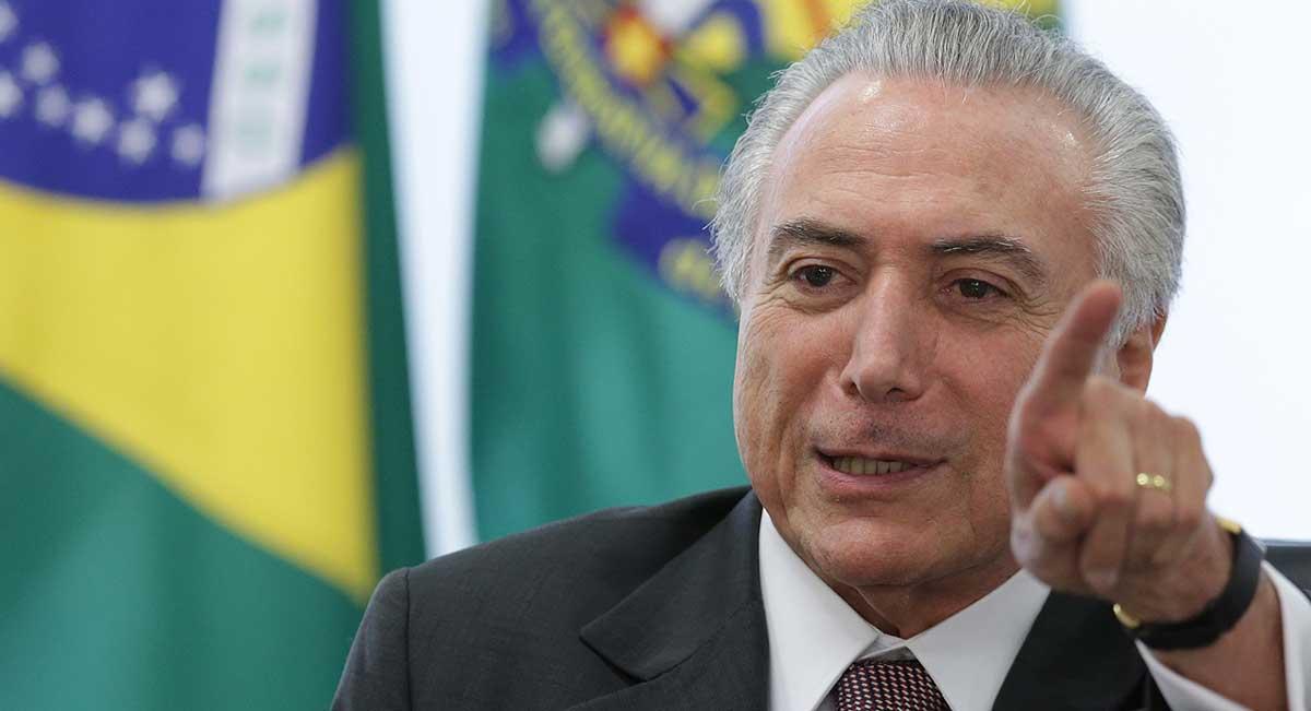 Brasiliens tillförordnade president Michel Temer har fått problem med sin nya regering.