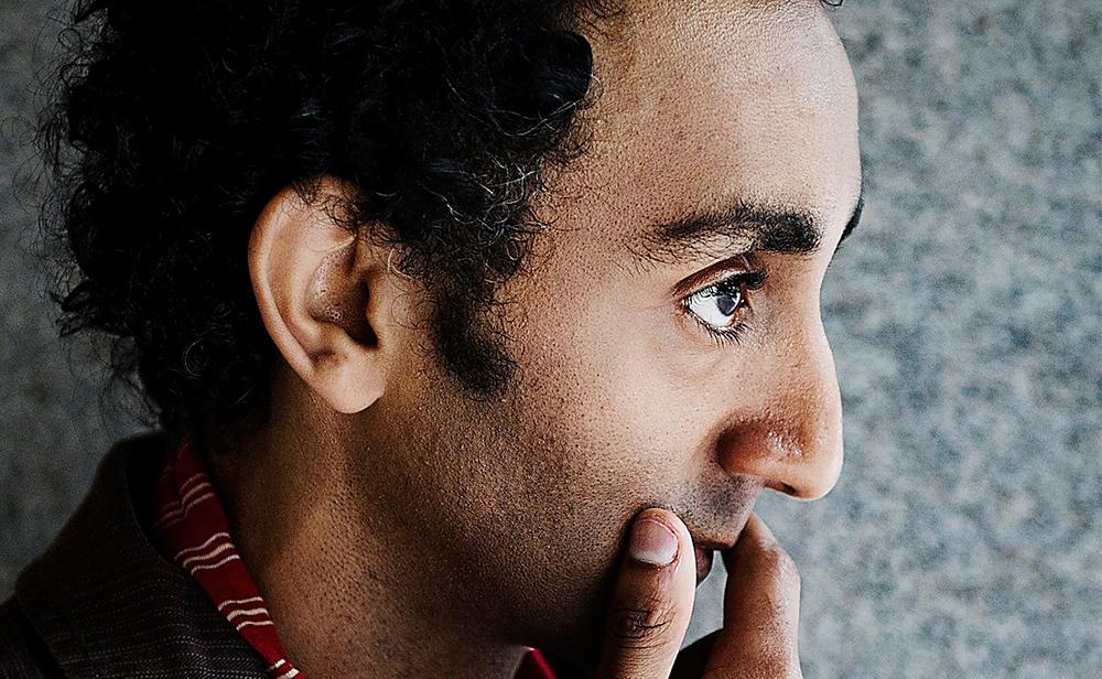mejlankoli sk
Sami Said (född 1979 i ­Eritrea) debuterade förra året med ”Väldigt sällan fin”. I ”Monomani” återvänder han med träffsäker humor och mellankoli till arbetet med sitt förstlingsverk.
Foto: viktor gårdsäter
