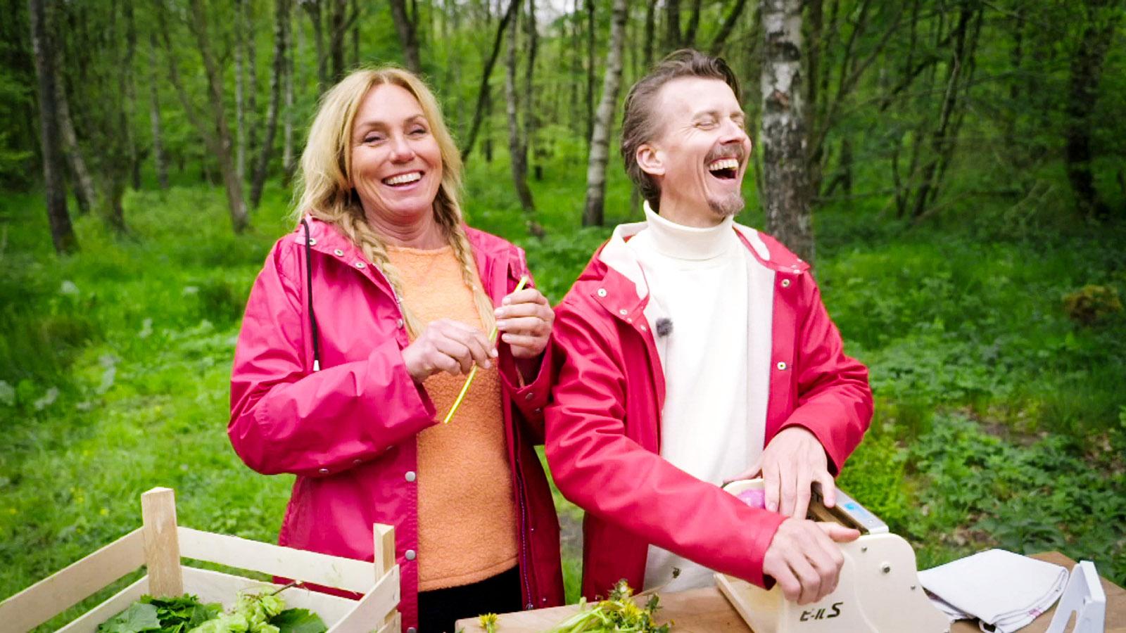 Programledaren Anne Lundberg och kocken Paul Svensson i ”Den gröne slaktaren”.