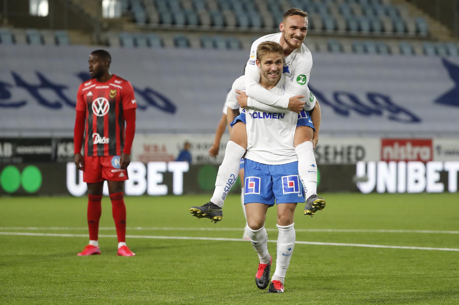 Christoffer Nyman jublar efter att ha gjort IFK Norrköpings 2–0-mål borta mot Kalmar FF.